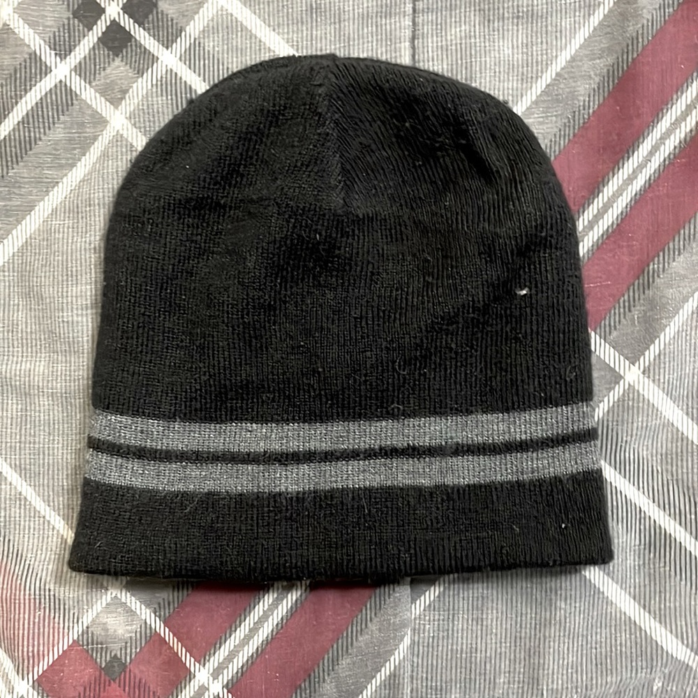 Black beanie w/ grey stripes